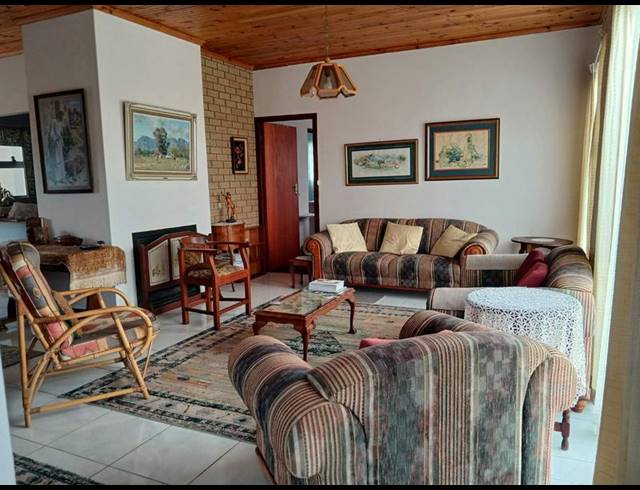 3 BEDROOM HOUSE FOR SALE IN STILBAAI-WES